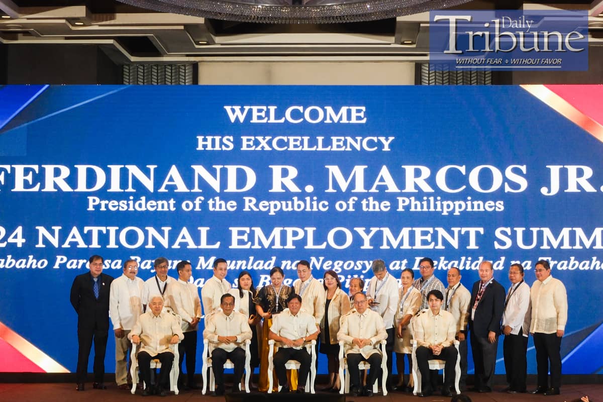 pbbm-groufie-employmentsummit
